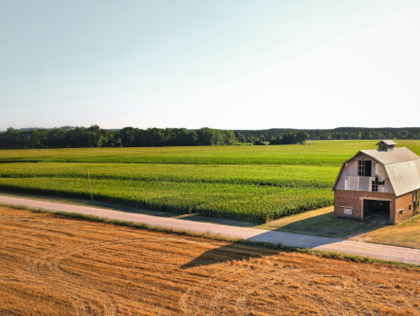 a barn in kansas on sprawling field
