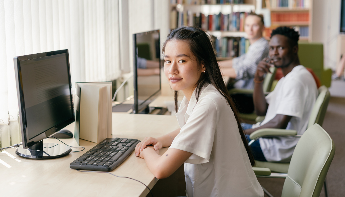 high school students in a computer lab