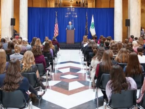 4-H students in a capital building